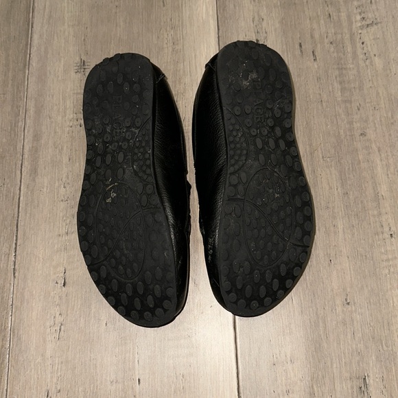 Children’s Place kids size 3 Black Leather Slip-On Loafers - Picture 5 of 7